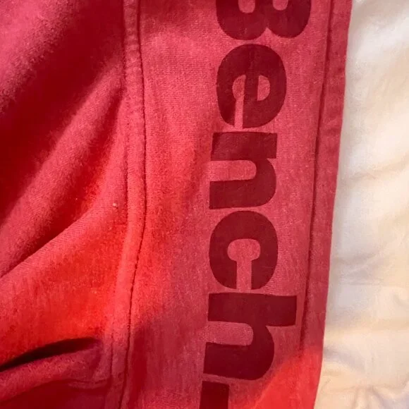 Bench Sweater - Picture 4 of 5